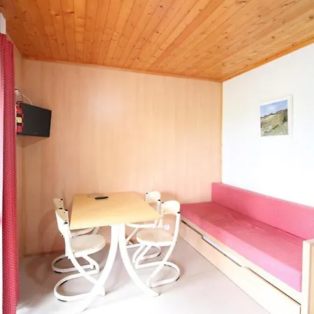 Au Coeur Des Volcans D'auvergne Avec Terrasse, Tv, Lave-vaisselle, Pres De - Fr-1-742-376 Hébergement de vacances Salers